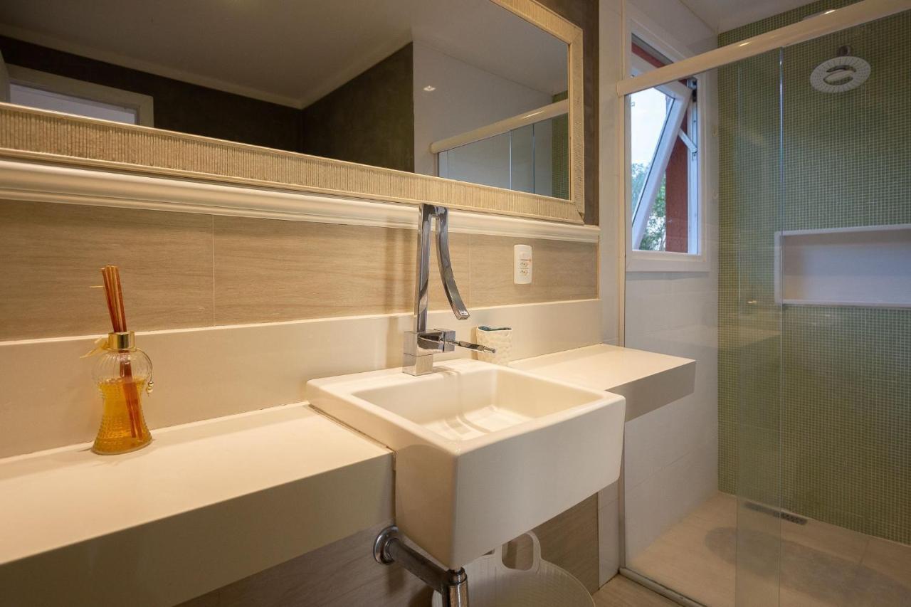 Excellence Balneario Geriba Buzios, Piscina, Churrasqueira Ao Lado Da Praia - 6 Quartos Familiar Casa de férias *